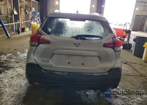 2019 Nissan Kicks S z USA, uszkodzony, nr VIN 3N1CP5CU6KL515887